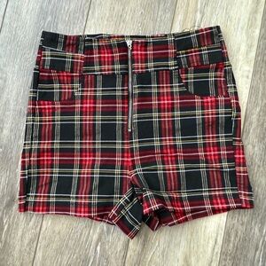 Chocolate USA red, black, white played shorts size S